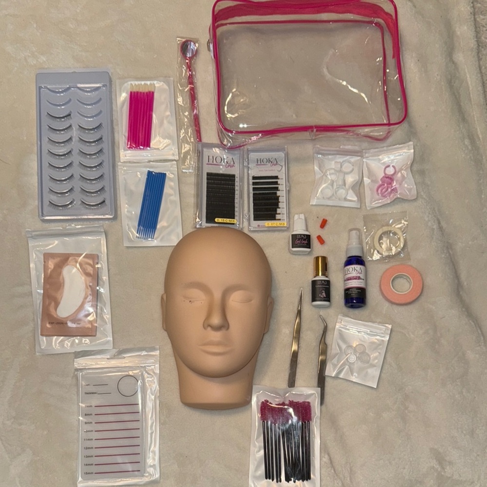 Eyelash Extension Training Kit with Mannequin Head